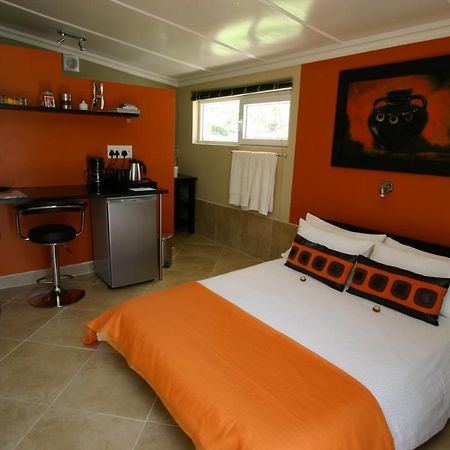 Hotel Haus Holzapfel Beaufort West Esterno foto