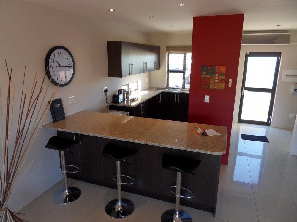 Hotel Haus Holzapfel Beaufort West Esterno foto